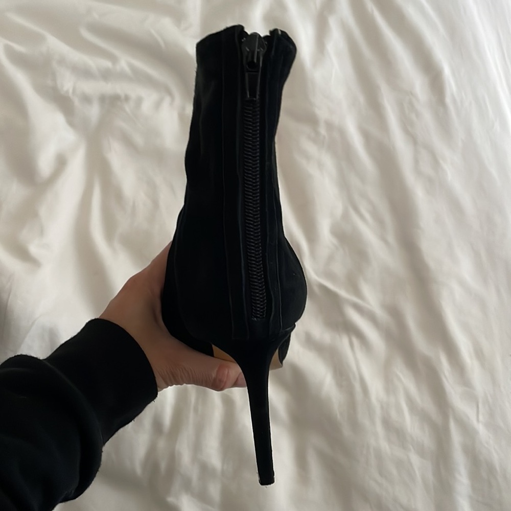 Siren Anika Black Suede Booties- Size 7 - Picture 5 of 7